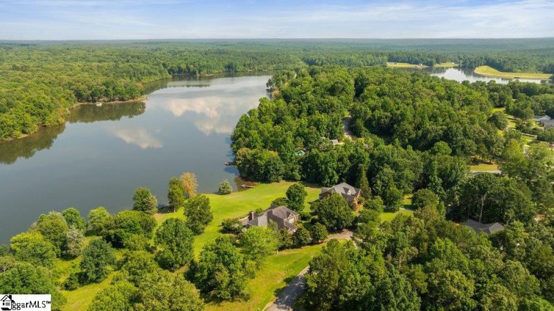 Property image 5 at 104 E Peninsula Drive, Laurens, SC 29360