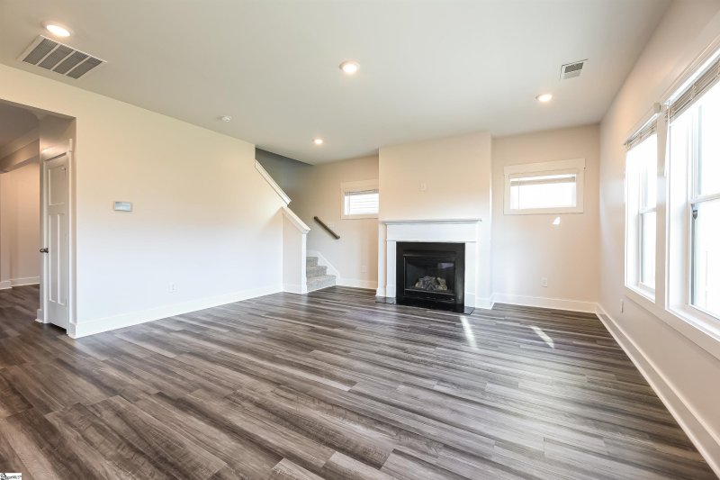 Property image 4 at 364 Pewter Circle, Simpsonville, SC 29680