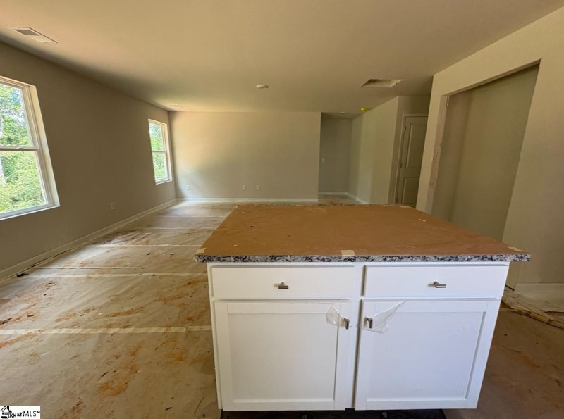 Property image 4 at 205 Ivydale Drive, Greenville, SC 29609