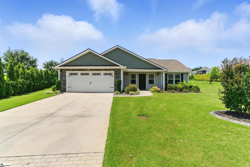 Property image 3 at 59 Macle Court, Travelers Rest, SC 29690