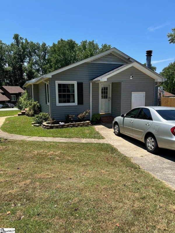 Property image 2 at 114 Ment Drive, Simpsonville, SC 29680