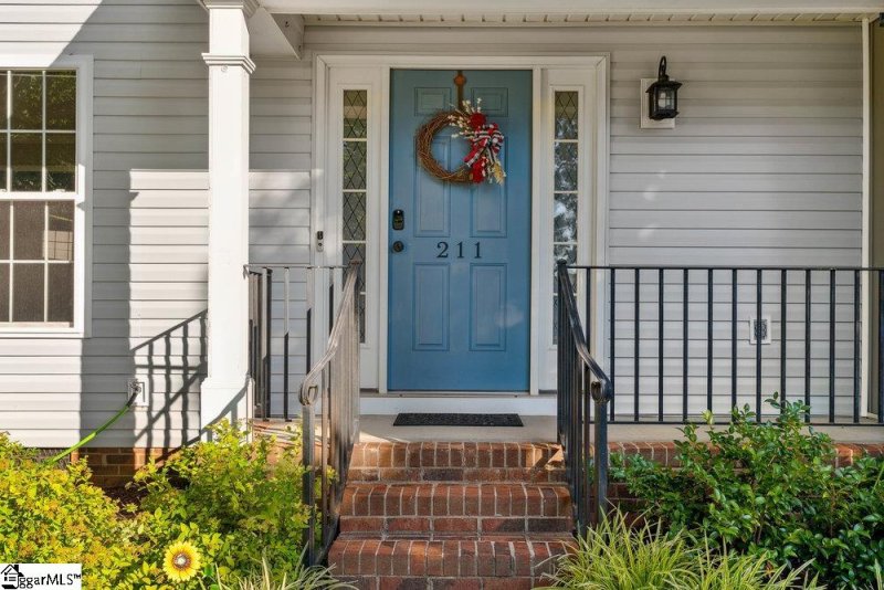 Property image 2 at 211 Highgate Circle, Greer, SC 29650