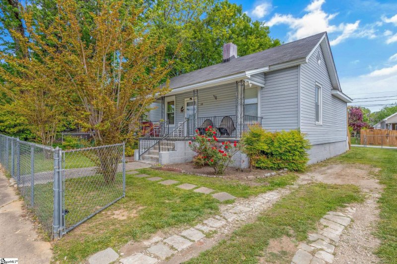 Property image 4 of 68 Hutchins Street in Dunean Mills, Greenville, SC 29605