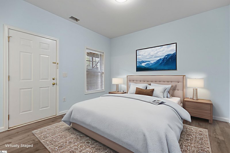 Property image 4 at 309 Savoy Court, Greenville, SC 29607