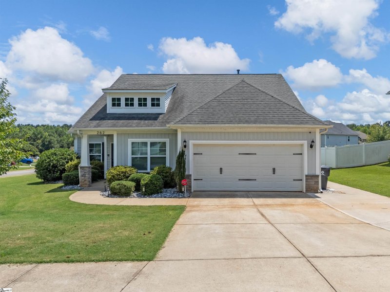 Property image 2 at 262 E Pyrenees Drive, Lyman, SC 29365