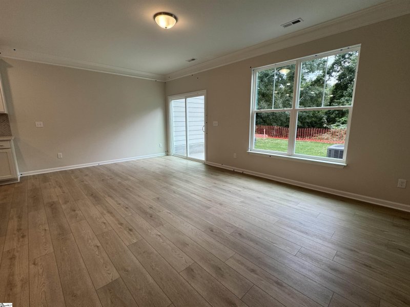 Property image 3 of 619 Autumn Lake Road in Riverbrooke, Simpsonville, SC 29681