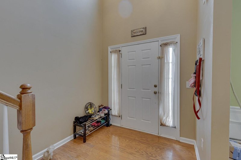 Property image 5 of 27 Farmbrook Way in Autumn Trace, Simpsonville, SC 29681