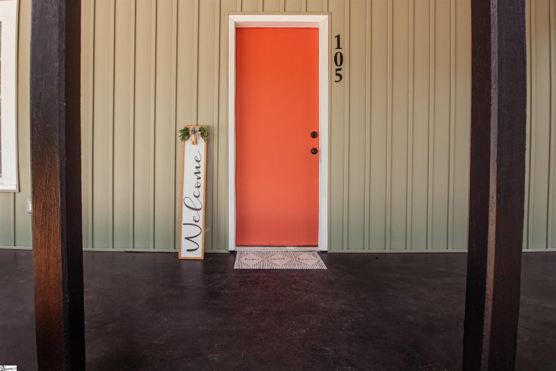 Property image 3 at 105 Ryan Street, Easley, SC 29640