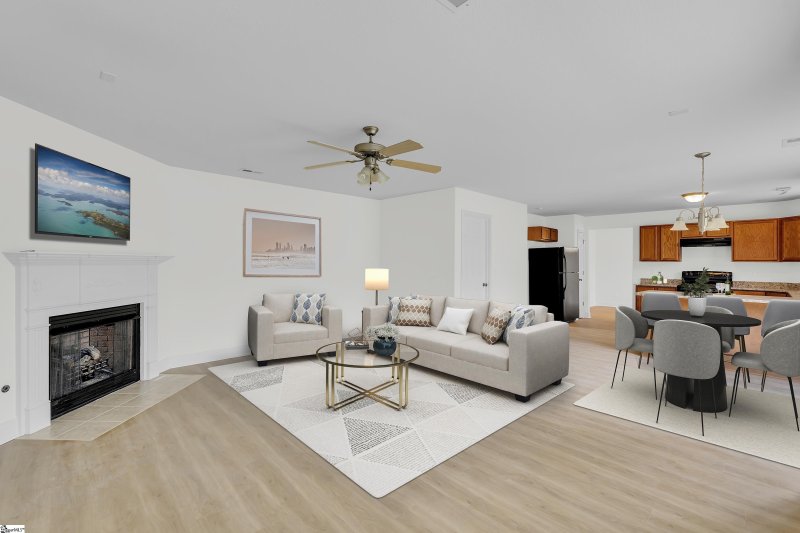 Property image 3 at 23 Whitethorn Lane, Greenville, SC 29607