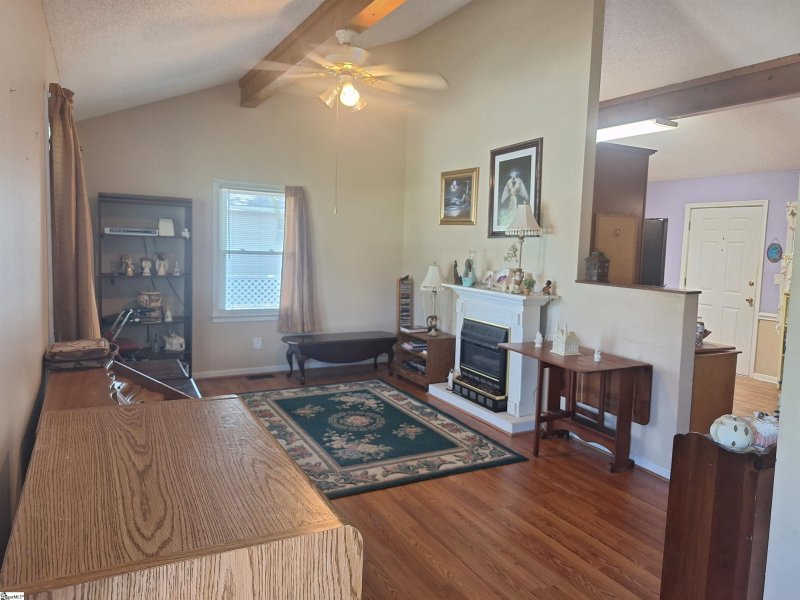 Property image 4 at 110 Courtney Circle, Greenville, SC 29617