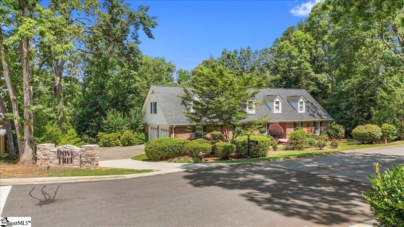 Property image 4 of 1 Dove Tree Road in Dove Tree, Greenville, SC 29615