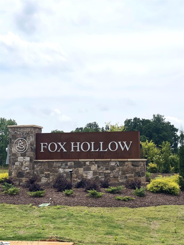 Property image 4 of 1180 Fox Hollow Street in Fox Hollow, Spartanburg, SC 29303