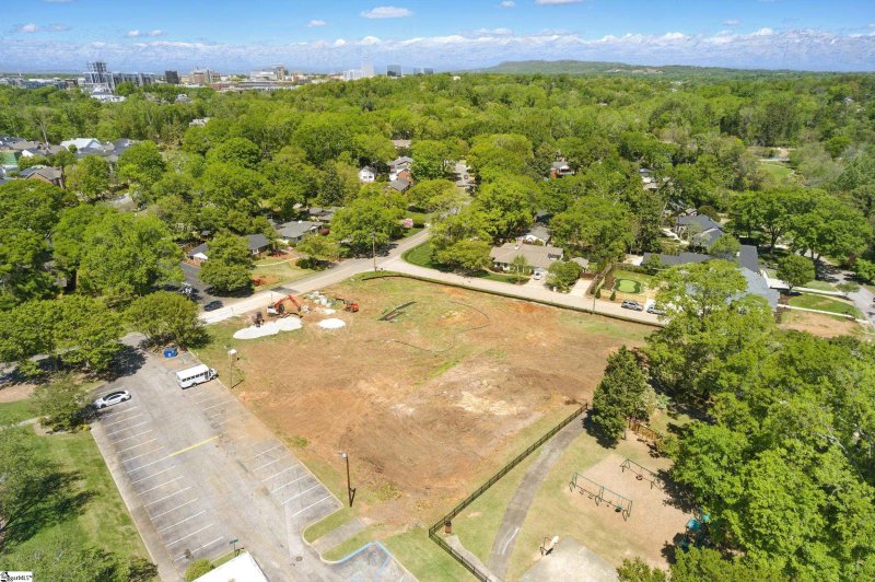 Property image 4 of 00 Partridge Lane in Alta Vista, Greenville, SC 29601
