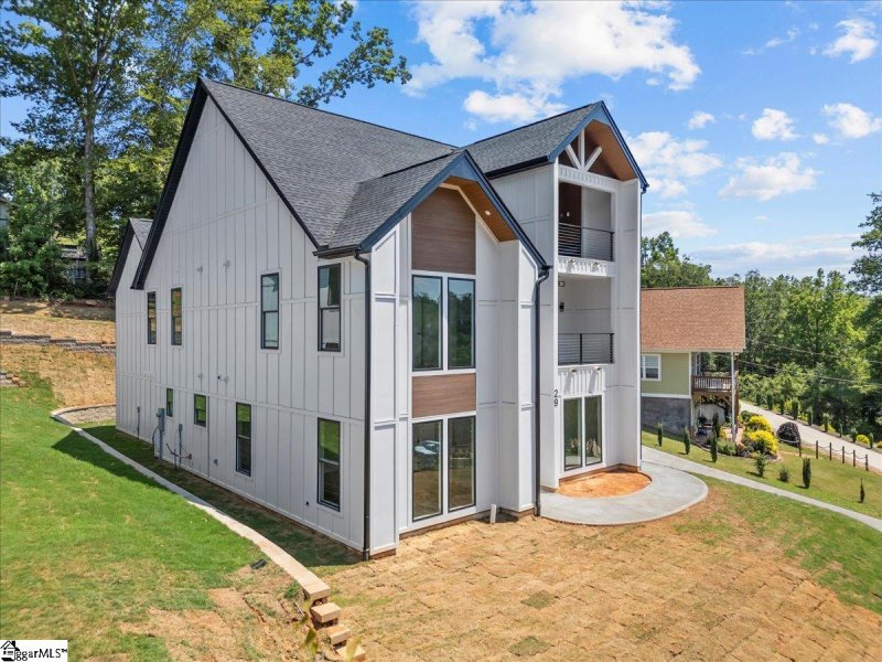 Property image 3 at 29 Harbor Drive, Greenville, SC 29611