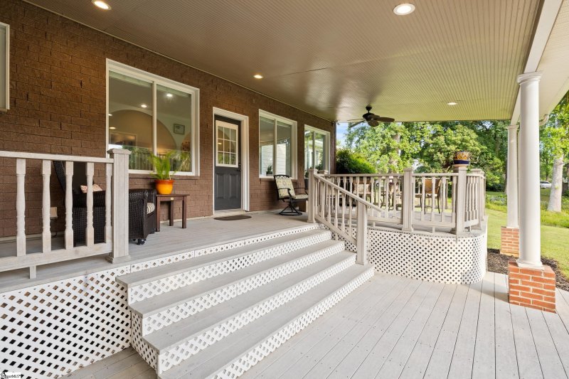 Property image 3 at 102 Steeplechase Court, Simpsonville, SC 29681