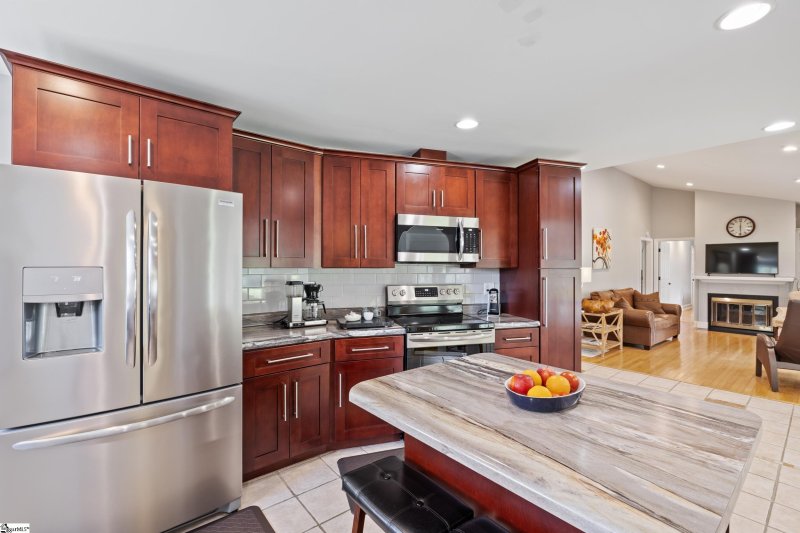 Property image 5 at 102 Steeplechase Court, Simpsonville, SC 29681