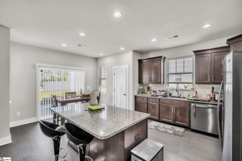 Property image 5 of 409 Merkel Drive in Creekside Manor, Greer, SC 29651