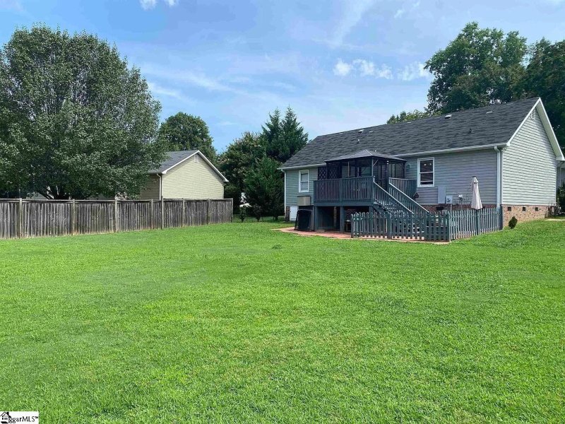 Property image 5 of 448 Timberview Lane in Dunwoody Oaks, Simpsonville, SC 29681