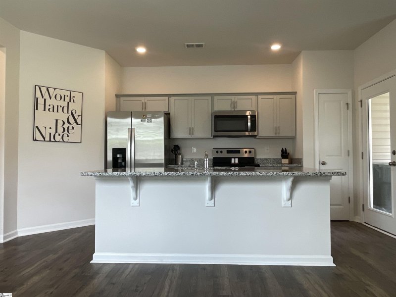 Property image 4 of 319 High Log Trail in Brookside Ridge, Greer, SC 29651