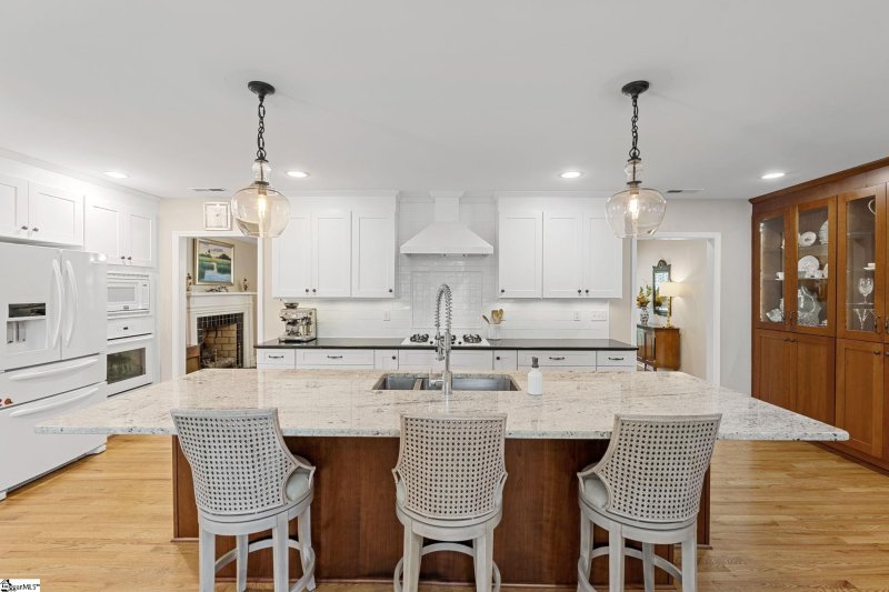 Property image 4 at 115 W Montclair Avenue, Greenville, SC 29609