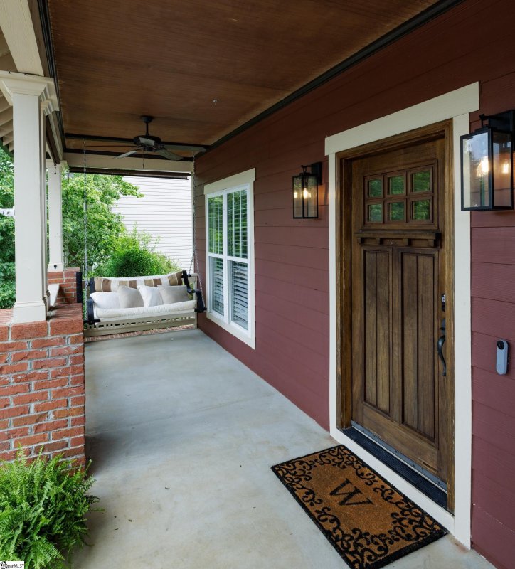 Property image 2 of 305 Hayworth Drive in Verdmont, Simpsonville, SC 29680