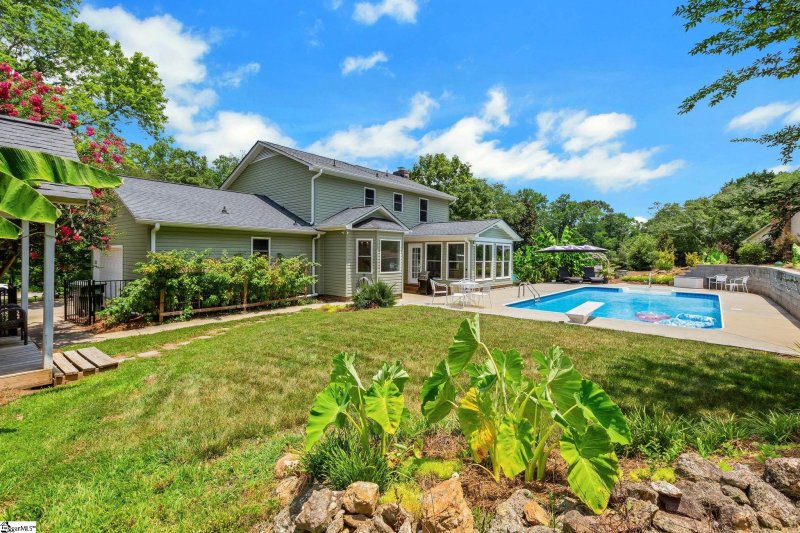 Property image 3 at 105 Williamsburg Drive, Greer, SC 29651