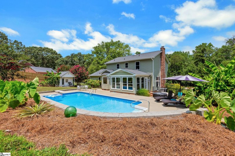 Property image 4 at 105 Williamsburg Drive, Greer, SC 29651