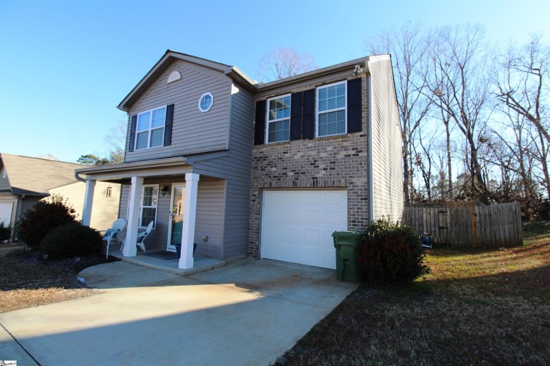 Property image 2 of 811 Markham Circle in Patriot Hill, Moore, SC 29369-8979