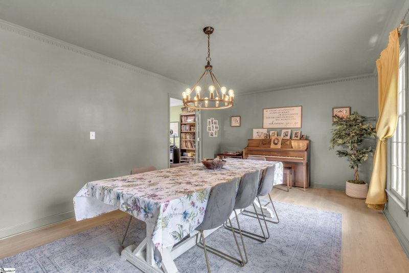 Property image 4 of 112 Terrence Court in Devenger Place, Greer, SC 29650