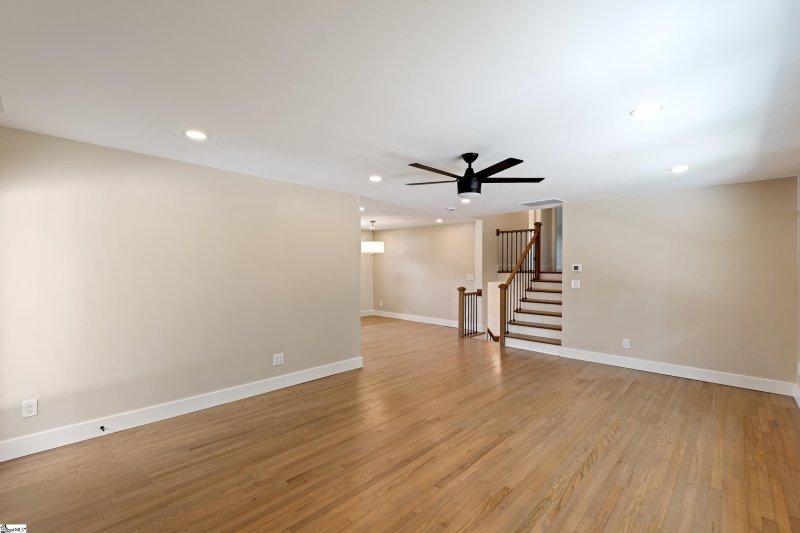 Property image 5 of 101 Lancaster Lane in Belle Meade, Greenville, SC 29605