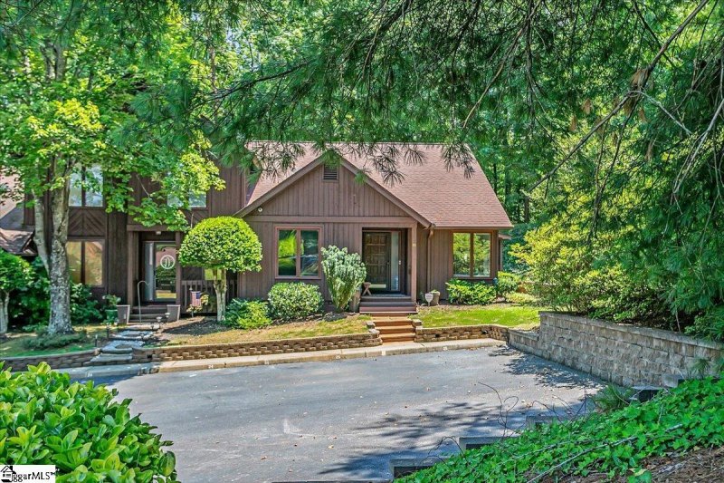 Property image 2 at 25 Creekside Way, Greenville, SC 29609