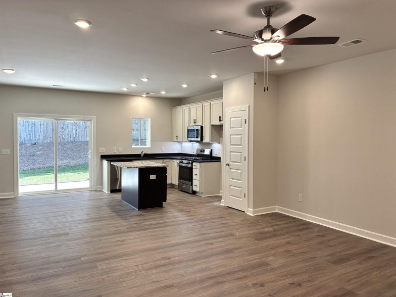 Property image 3 of 236 Taylor Woods Court in Miller Park, Greenville, SC 29607