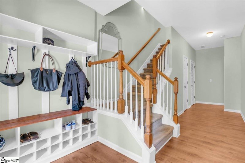 Property image 3 of 414 Woodbark Court in Crescentwood Village, Mauldin, SC 29662