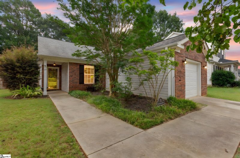 Property image 3 at 15 Hawkesbury Road, Simpsonville, SC 29681