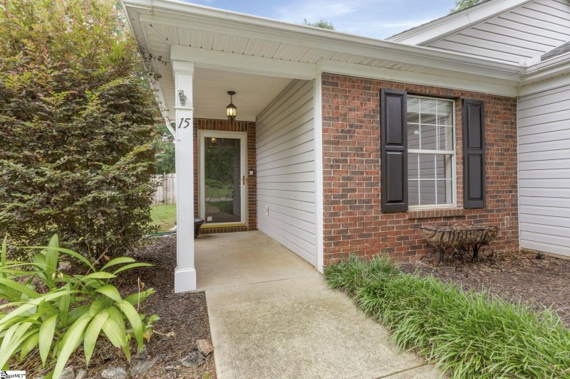 Property image 4 at 15 Hawkesbury Road, Simpsonville, SC 29681