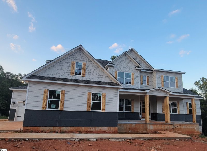 River’s Edge, Piedmont Community