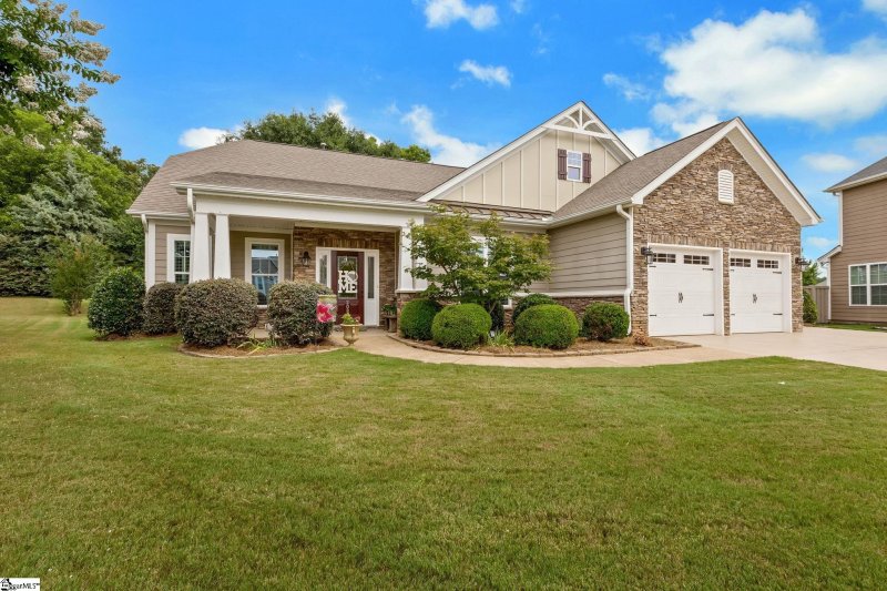 Property image 3 at 208 Hereford Way, Fountain Inn, SC 29644