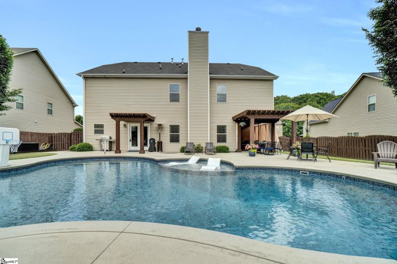 Property image 4 at 332 Heritage Point Drive, Simpsonville, SC 29681