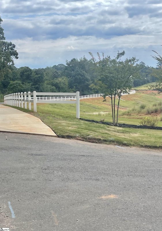 Property image 3 of 11 Sweetgrass Street in Springwood Grove, Central, SC 29630