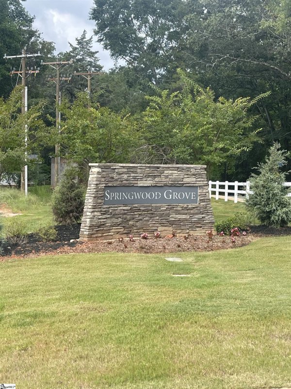 Property image 4 of 11 Sweetgrass Street in Springwood Grove, Central, SC 29630