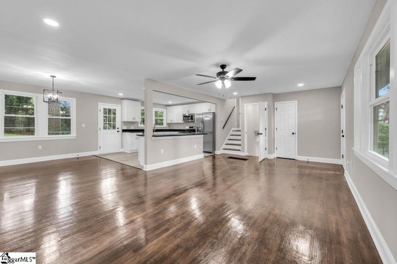 Property image 4 of 808 Pine Creek Drive in Belle Meade, Greenville, SC 29605