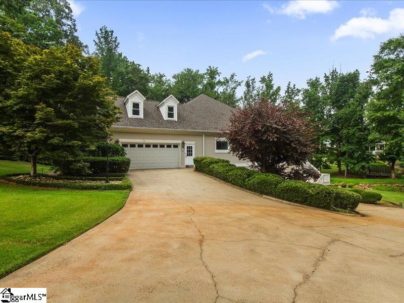 Property image 3 at 111 Glenn Burnie Drive, Easley, SC 29642