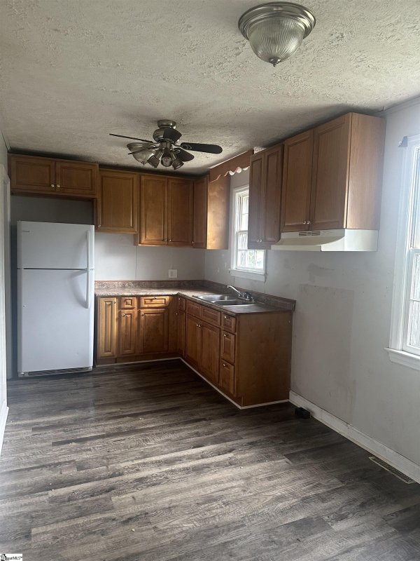 Property image 3 at 105 S Estate Drive, Greenville, SC 29605