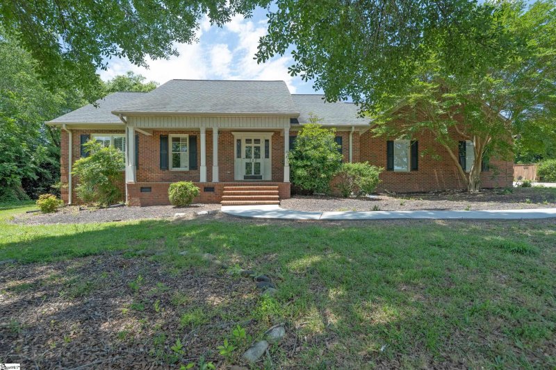 Property image 2 at 322 N Rutherford Road, Greer, SC 29651
