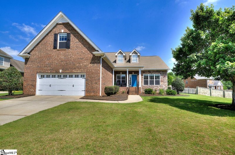 Rose Hill, Easley Community