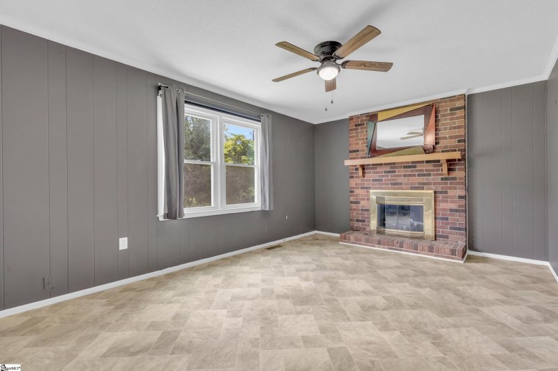 Property image 3 at 407 Long Forest Circle, Anderson, SC 29625