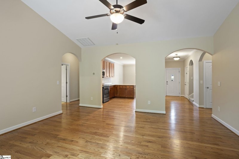 Property image 4 at 108 Windy Bluff Drive, Greenville, SC 29617