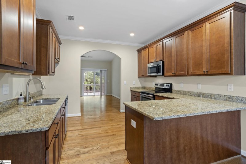 Property image 5 at 108 Windy Bluff Drive, Greenville, SC 29617