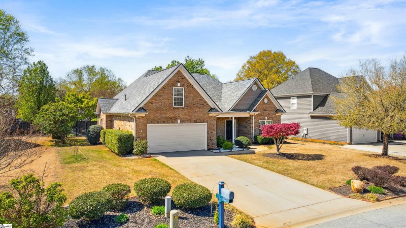 Property image 3 at 822 Ashmont Lane, Boiling Springs, SC 29316