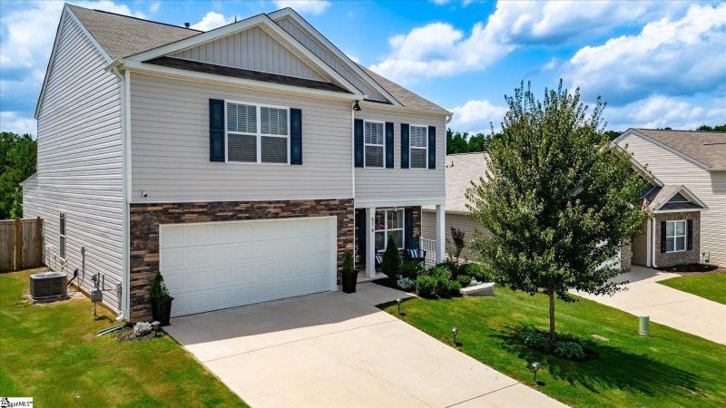 Property image 2 of 516 Ashwood Way in Lenhardt Grove, Easley, SC 29640-8005